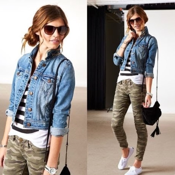 American Eagle Outfitters Jackets & Blazers - American Eagle Distressed Denim Crop Jean Jacket
